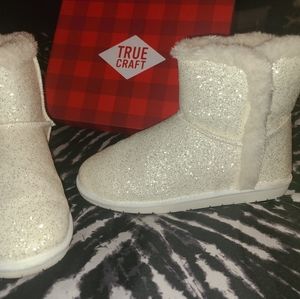 True Craft White Boots